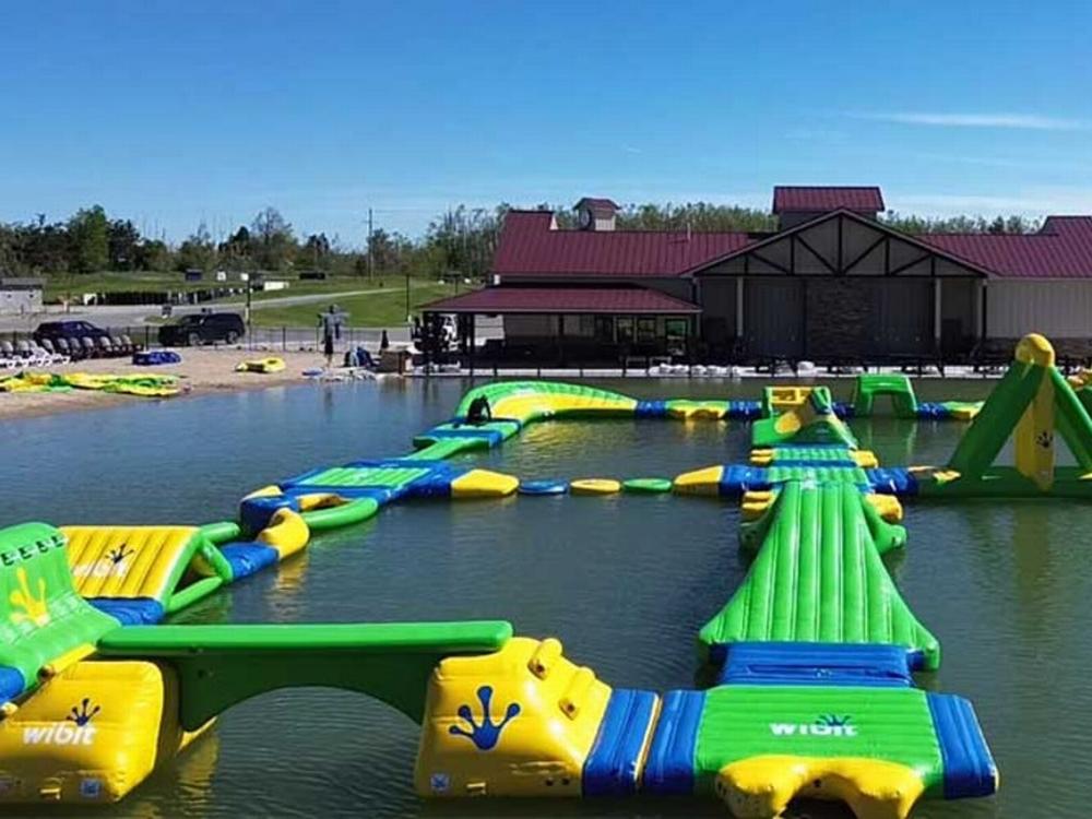 Water play area at Alpen Bluffs Outdoor Resort