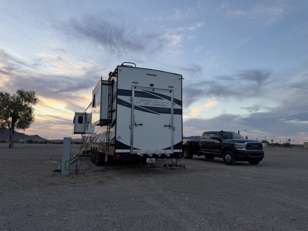 Site at sunset at Rice Ranch RV Park
