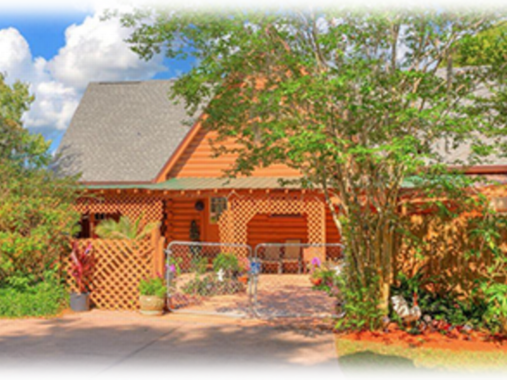 Gated rental cabin at Cabin on the Lake