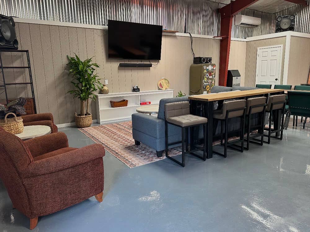 Alluring Oaks RV Park 10