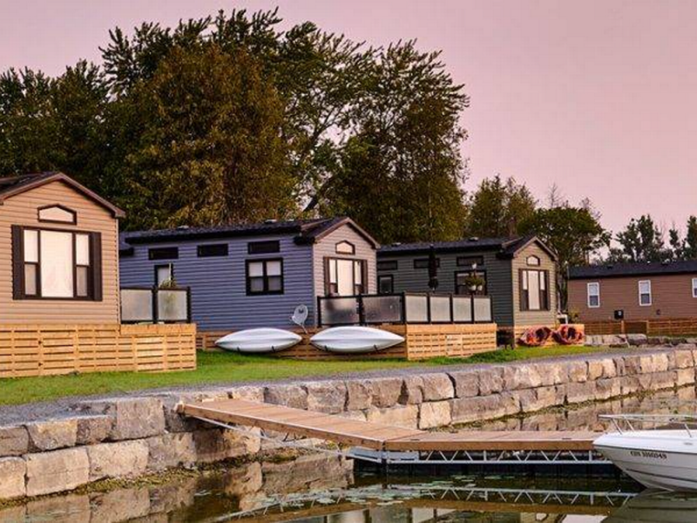 Cedar Valley Cottage Resort 5