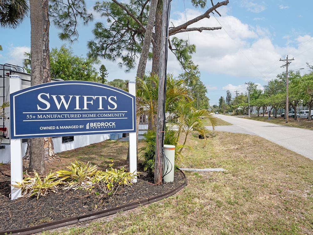 The sign at the entrance of the park