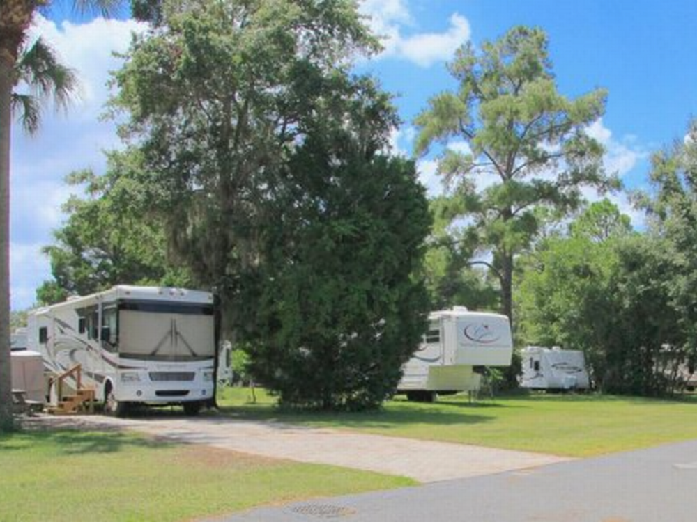 Big rigs friendly Sun Retreats Crystal River