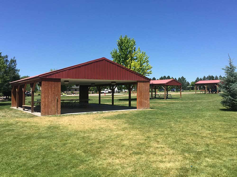 Patio with picnic tables at HEYBURN RIVERSIDE RV PARK