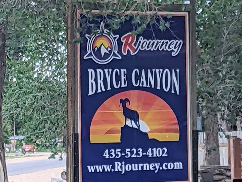 The front entrance sign at BRYCE CANYON RV RESORT BY RJOURNEY