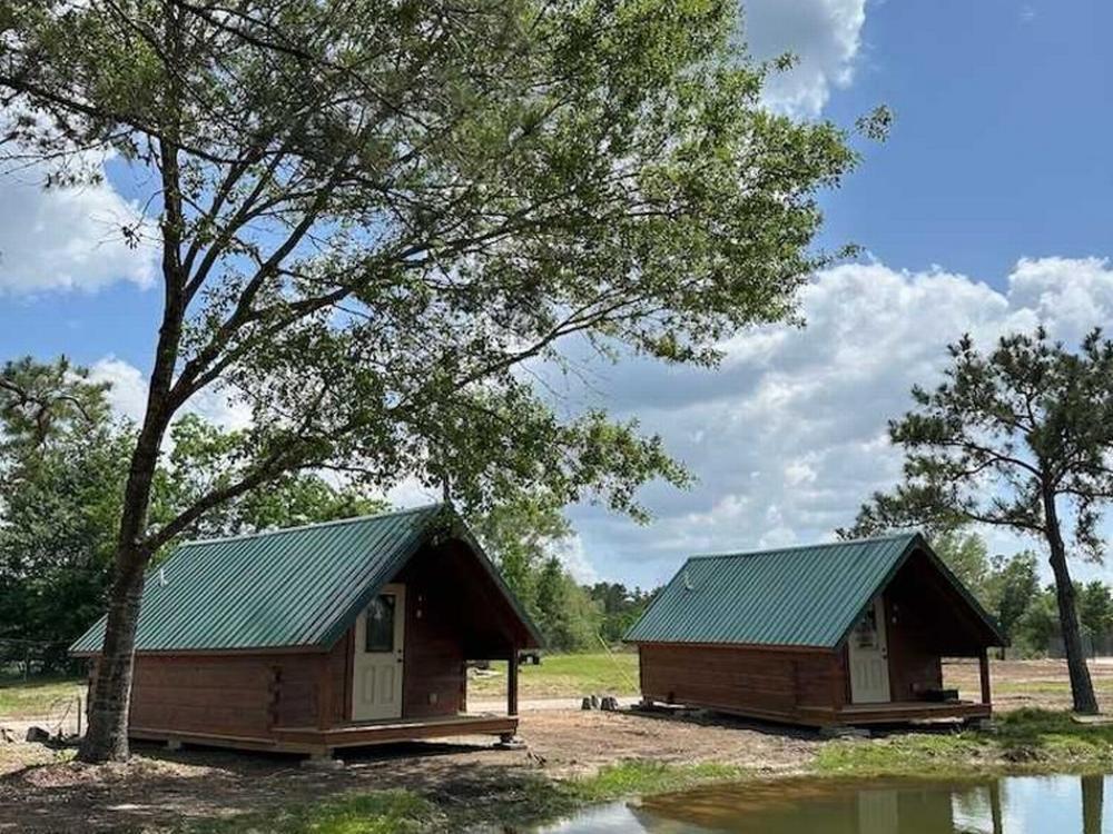 Cabin's at site Yogi Bear's Jellystone Park Camp-Resort Lake Charles