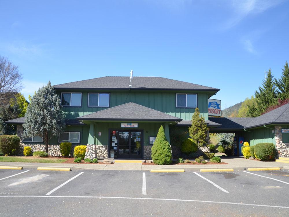 Two-story green park office building at JACK'S LANDING RV RESORT