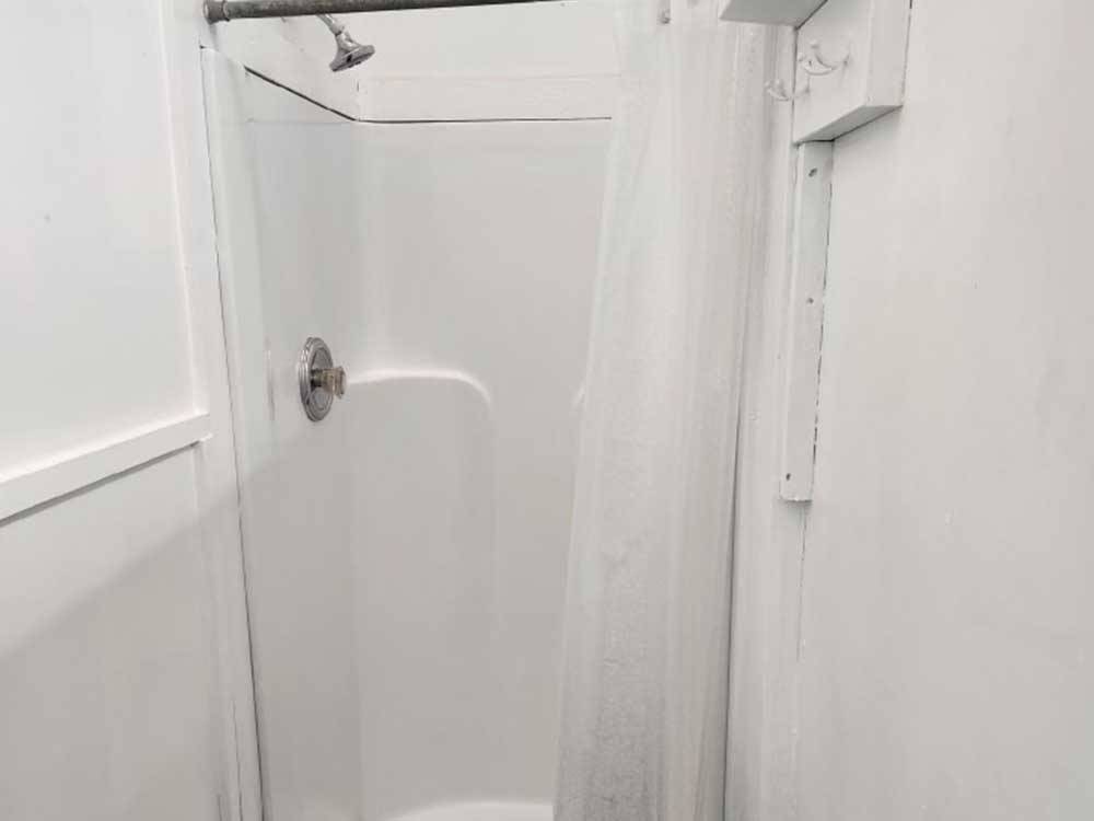 The clean shower stall at EDMUND RV PARK