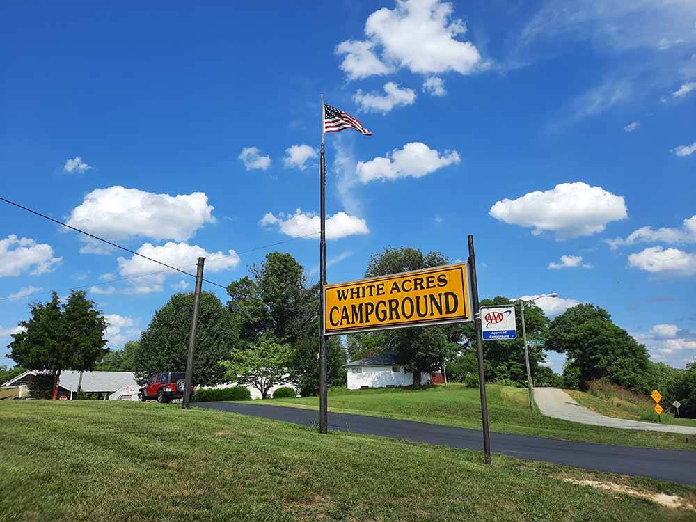 The front entrance sign at WHITE ACRES CAMPGROUND