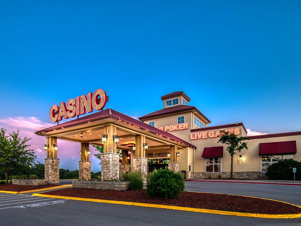 The casino entrance from the street at LAKESIDE HOTEL-CASINO RV PARK