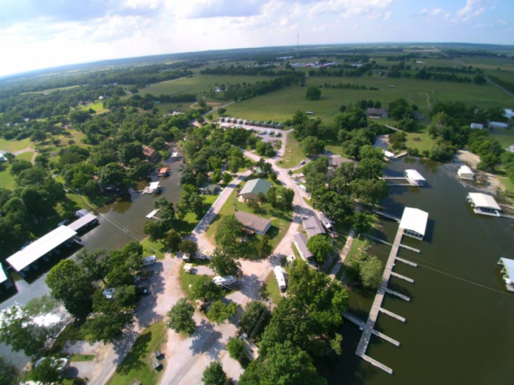 Aerial view of Campground at Water's Edge RV & Cabin Resort