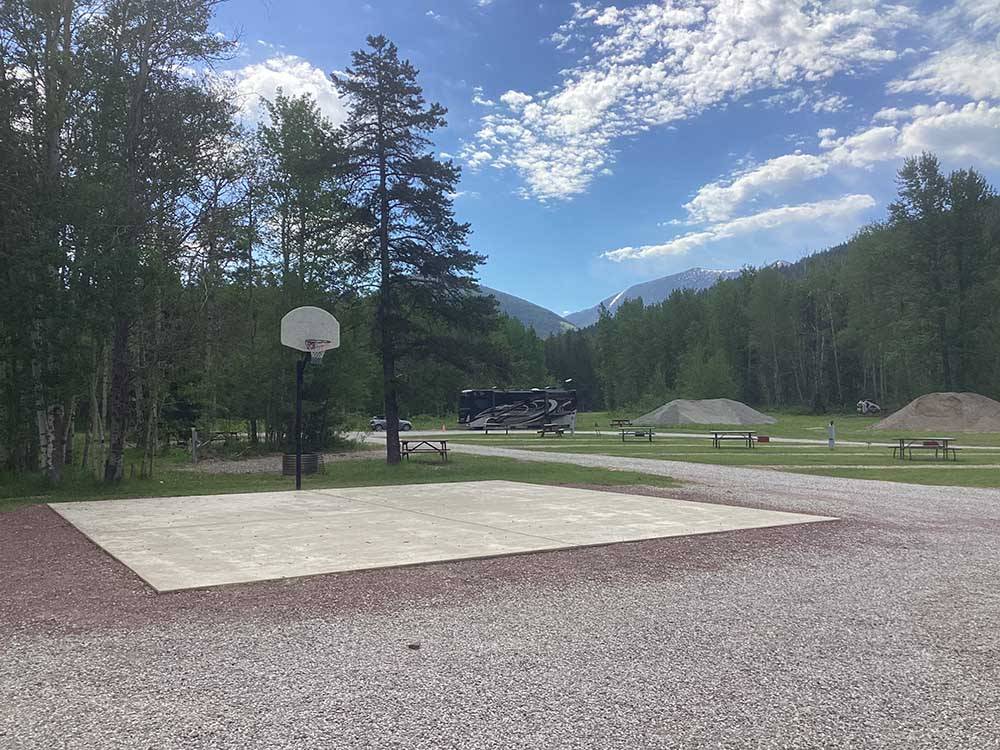 Basketball court for guests at GLACIER MEADOW RV PARK