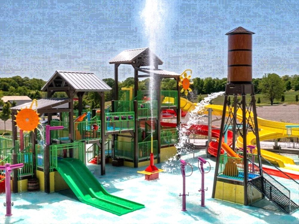 Water play area at Yogi Bear's Jellystone Park Clay's Resort