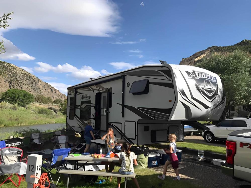 Picnic table at Big Rock Candy Mountain Resort