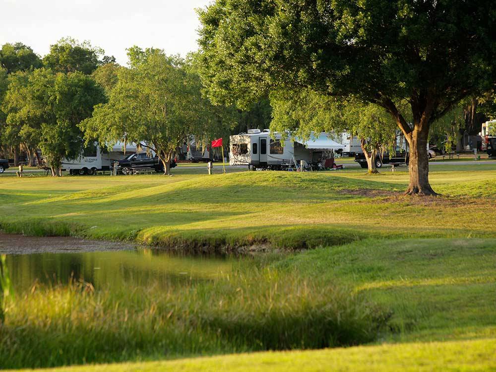 RVs surrounding the golf course at ENCORE CLERBROOK