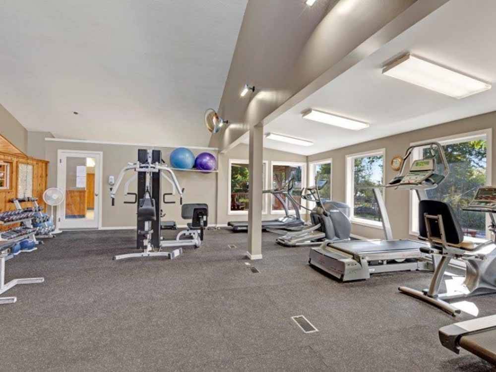The exercise room and equipment at HOLIDAY PARK RESORT
