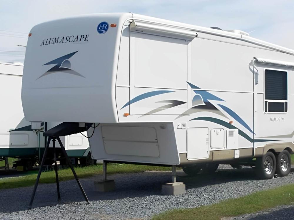 Trailer parked at site Lakeview RV Resort