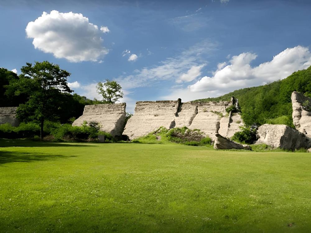 Sites to see at Austin Campground At Nelson Run