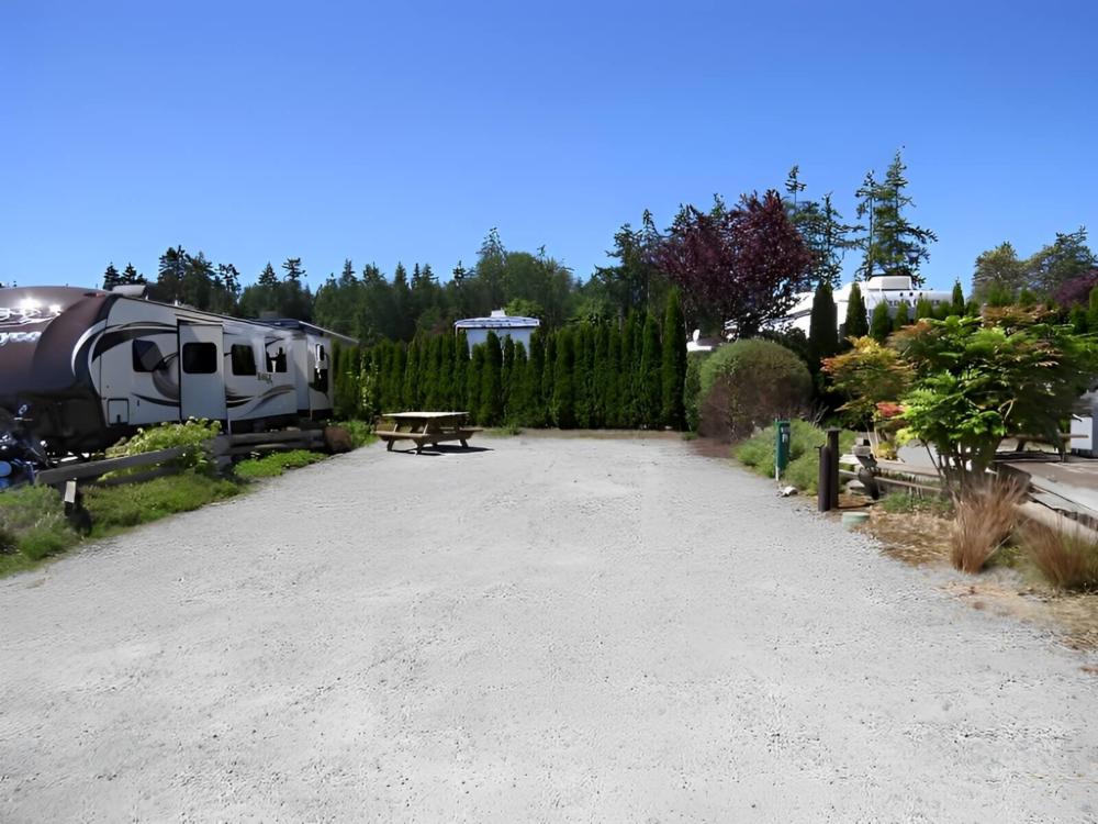 Large RV site with table