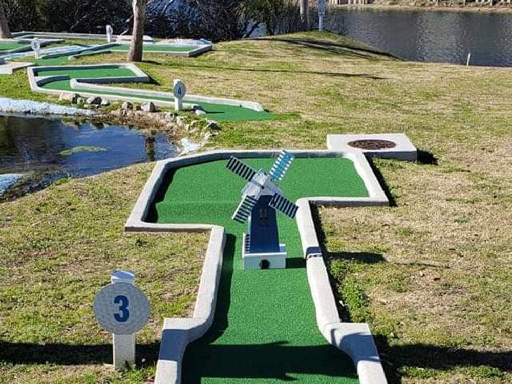 The miniature golf course at BRIARCLIFFE RV RESORT