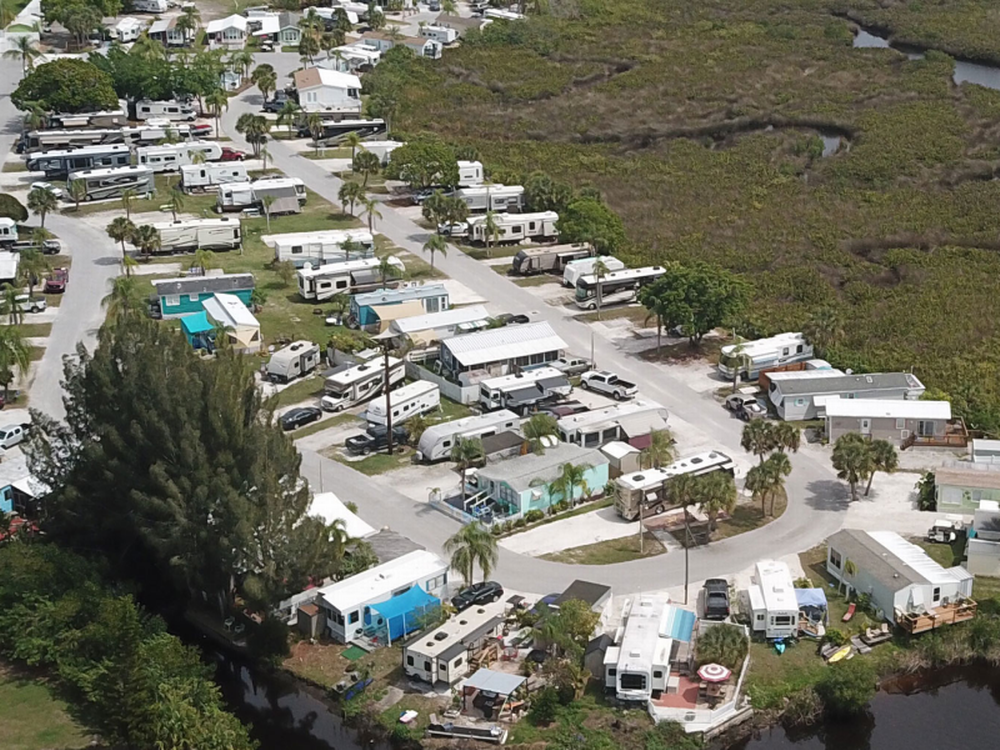 Park overview at Myakka River RV Resort
