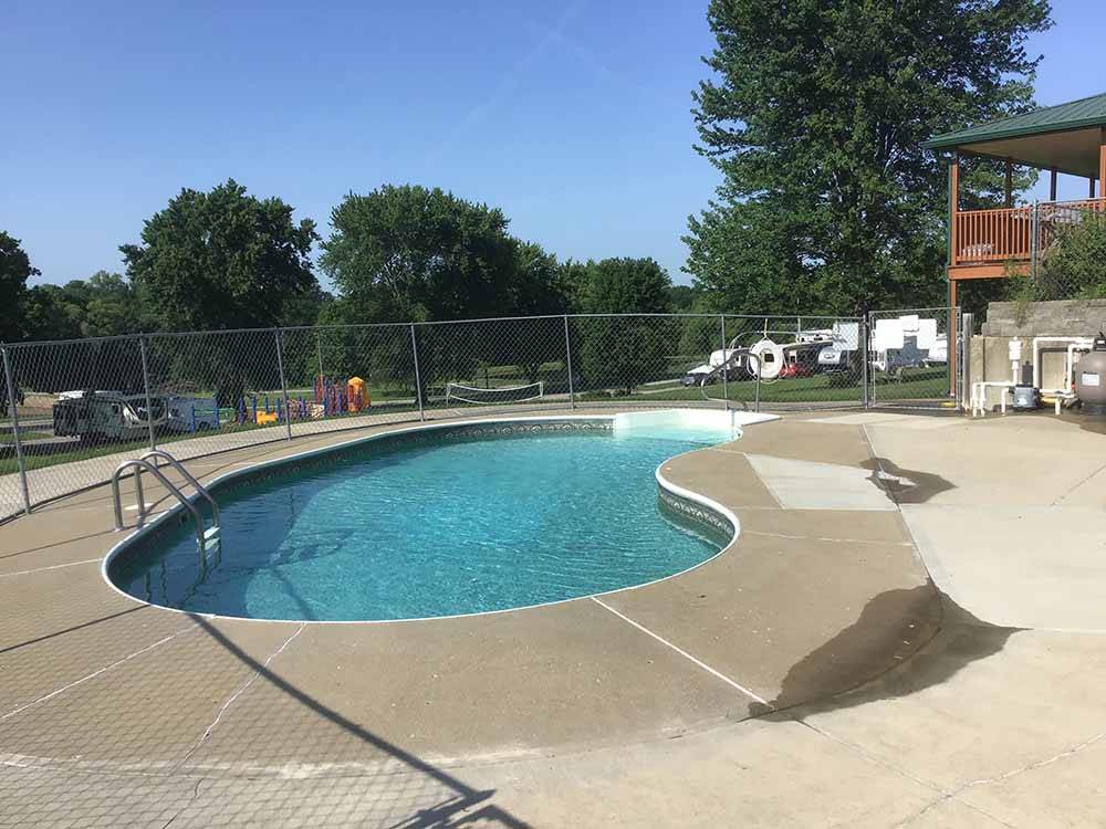 The swimming pool area at AOK CAMPGROUND & RV PARK