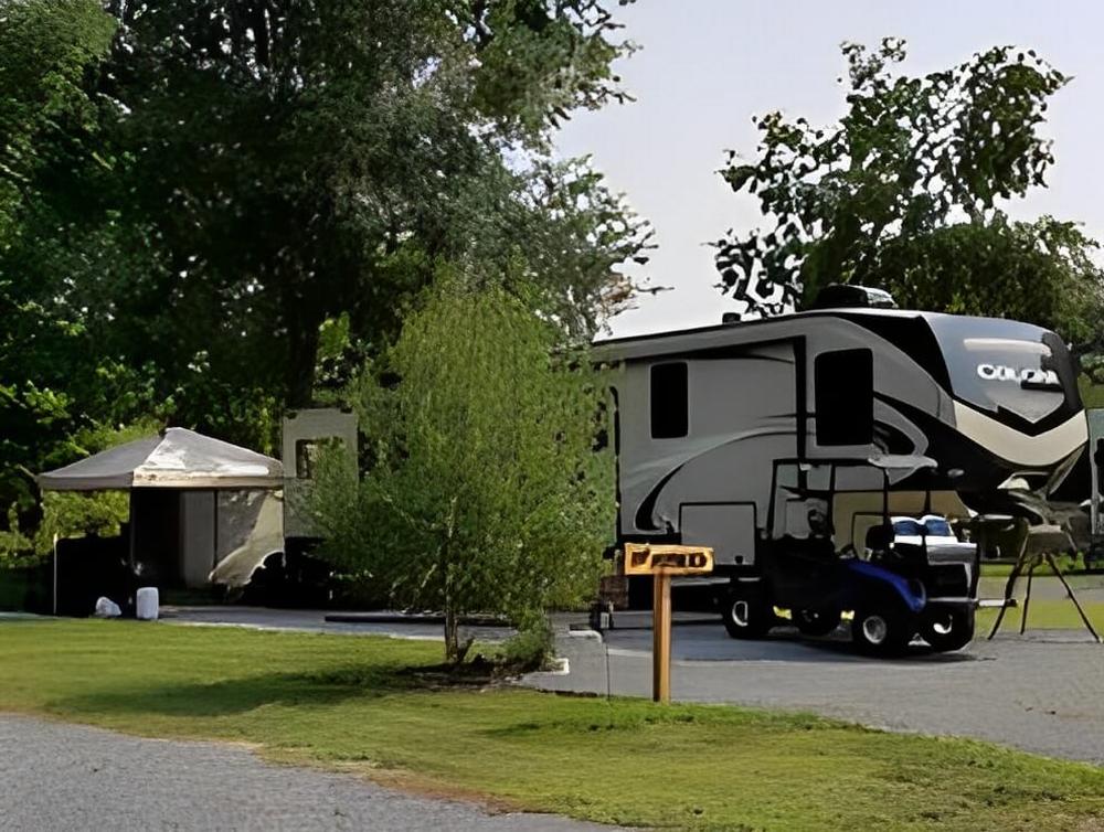 Trailer and golf cart