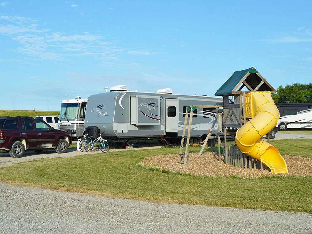 Trailer and RV camping at CROSSROADS RV PARK