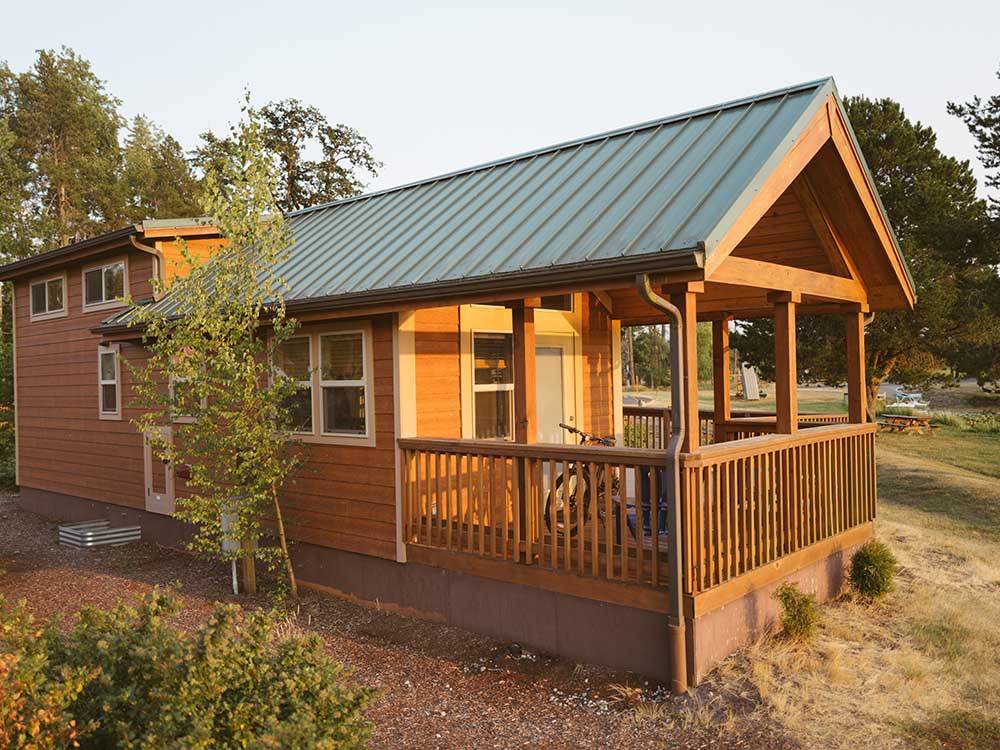 One of the rental cabins at SILVER COVE RV RESORT