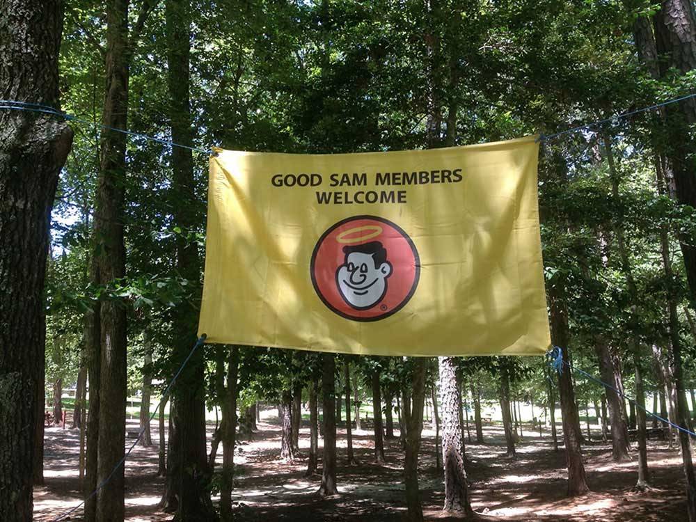Good Sam welcome sign at R & D FAMILY CAMPGROUND