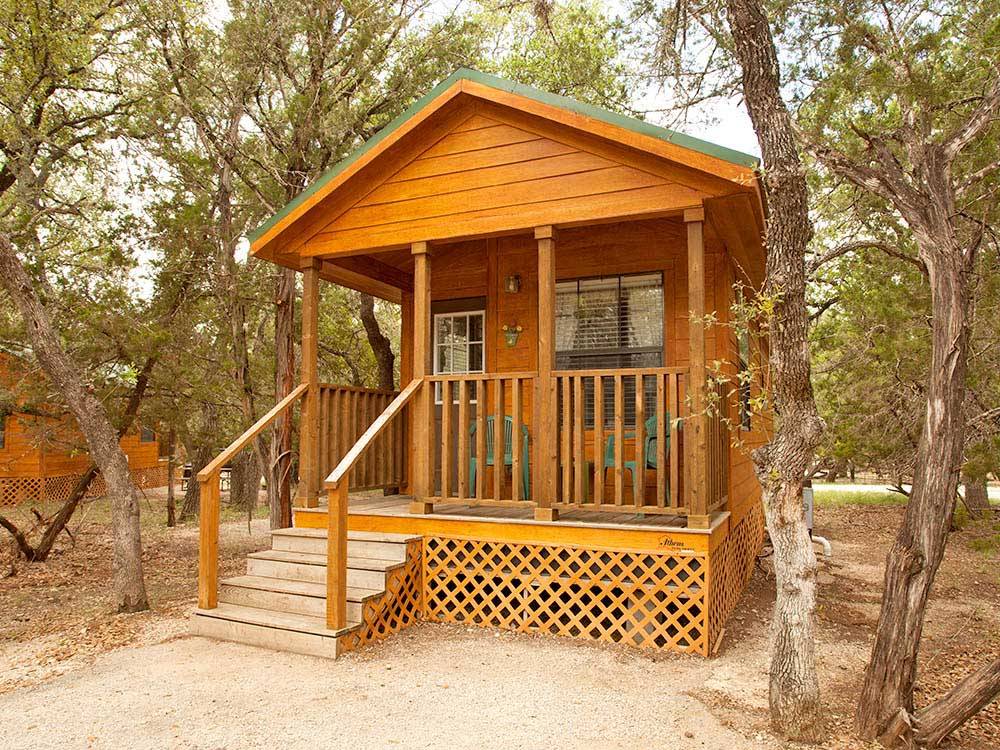 Cabin with deck at THOUSAND TRAILS MEDINA LAKE