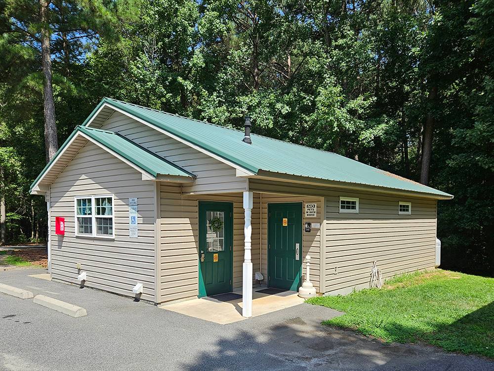 Bathhouse at Cross Winds Family Campground