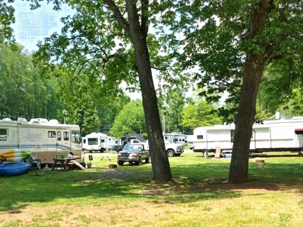 Parked RV's at site Indian Heritage RV Park