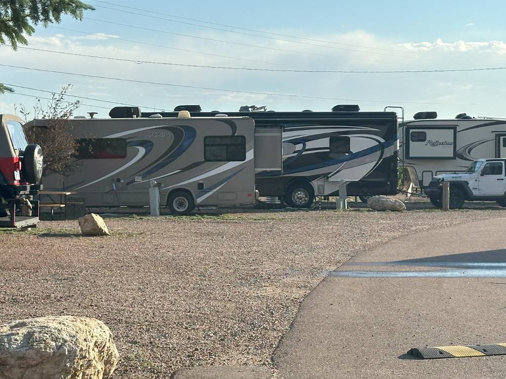 Large RVs with slideouts