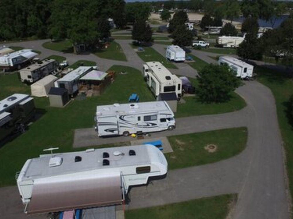 Paved sites Sun Retreats Sherkston Shores