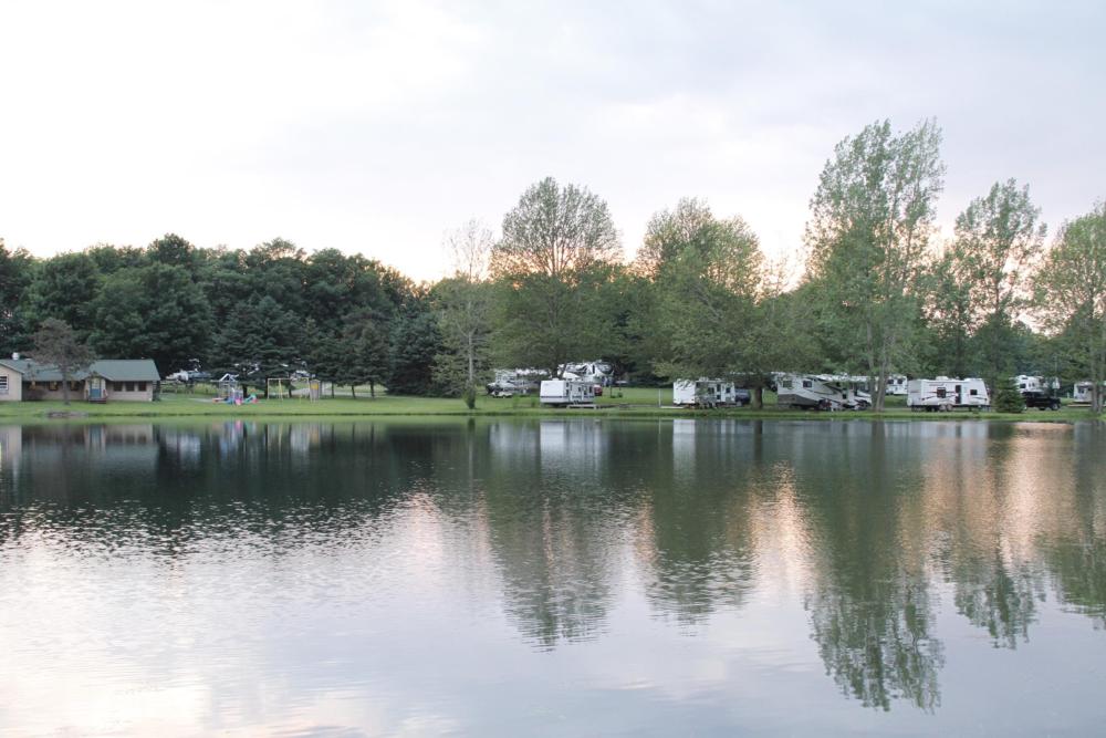 Lake view with parked RV's at Dream Lake Campground