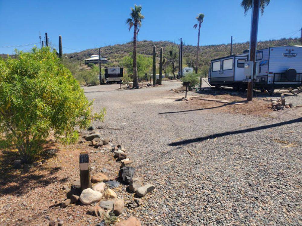 Gravel road past the sites at Black Canyon Campground