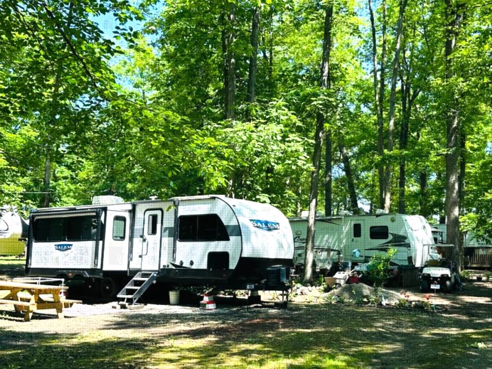 Parked trailer at site Ridge Ranch Family Campground