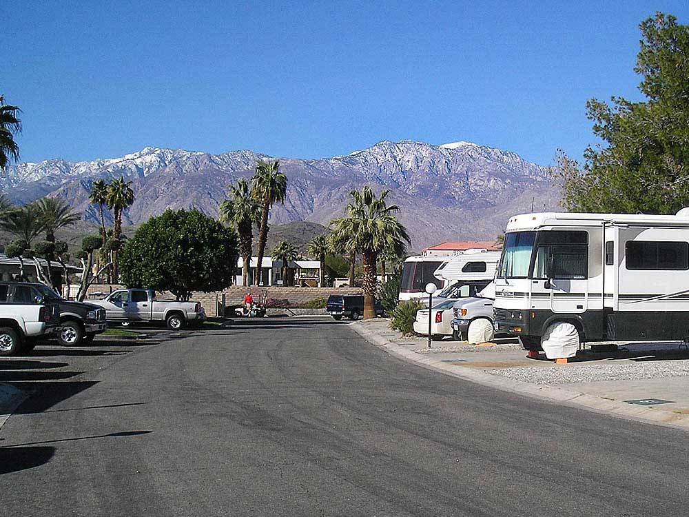 RVs camping at ENCORE PALM SPRINGS OASIS