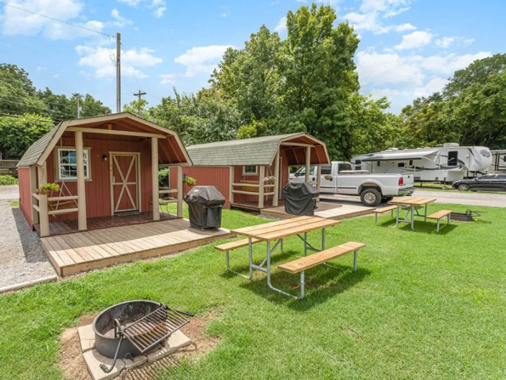 Small cabins at Nashville North RV Resort