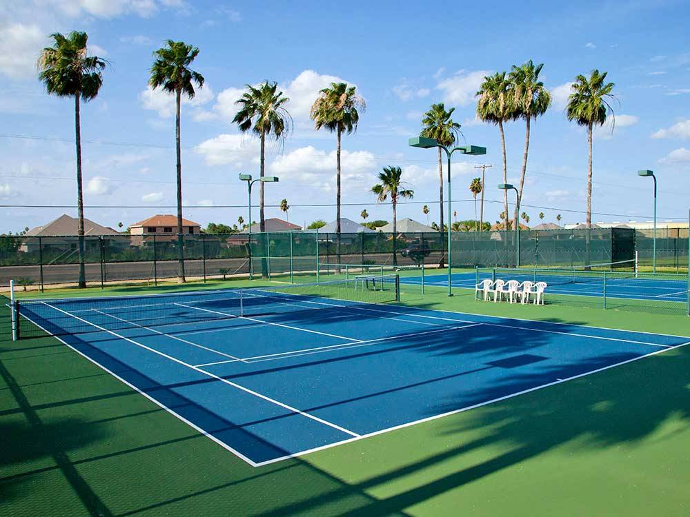 Tennis courts at ENCORE ALAMO PALMS