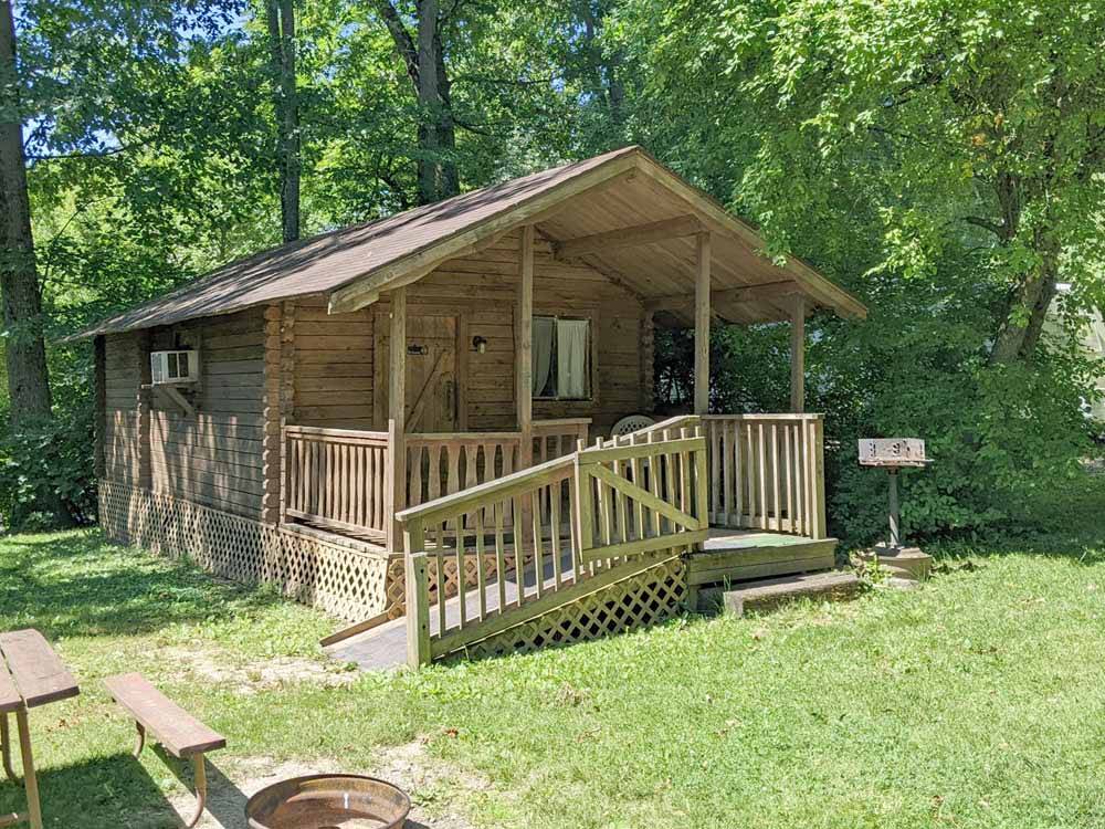 One of the rental cabins at CAMP TOODIK FAMILY CAMPGROUND, CABINS & CANOE LIVERY