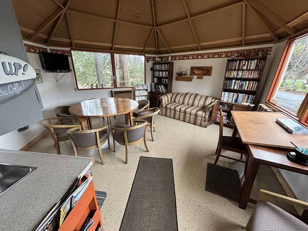 Lounging and seating in the rec room at Port Orford RV Village