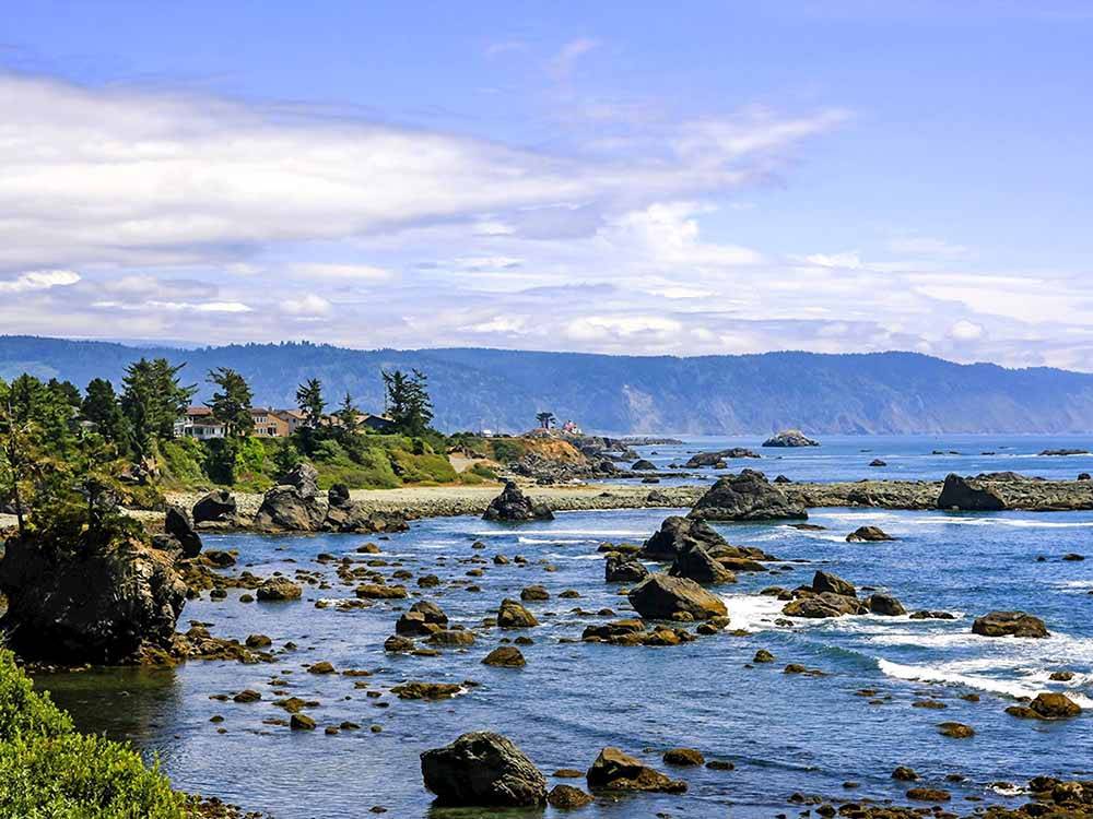 The pacific coast with rocks at VILLAGE CAMPER INN RV PARK