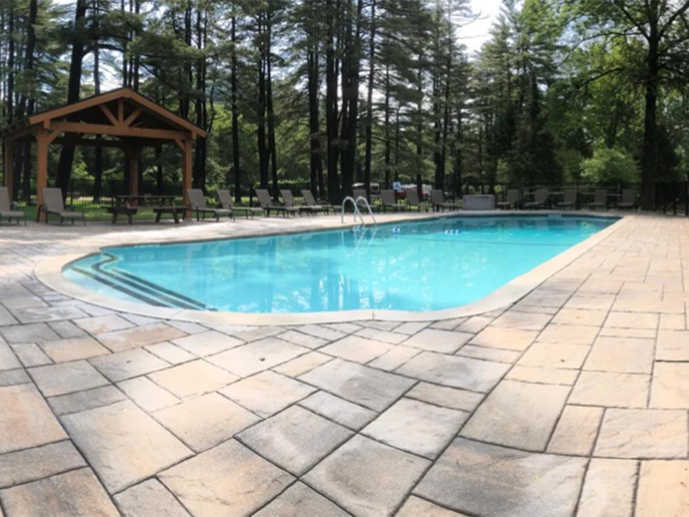 The swimming pool at WHIPPOORWILL MOTEL & CAMPSITES