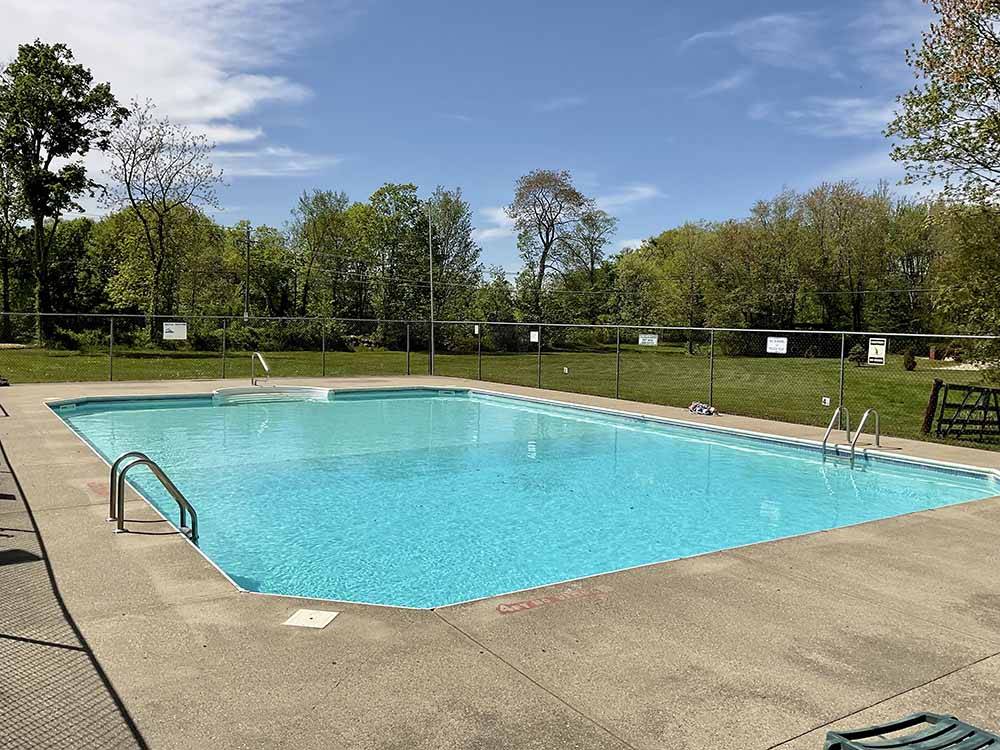 The swimming pool area at SUNSETVIEW FARM CAMPING AREA