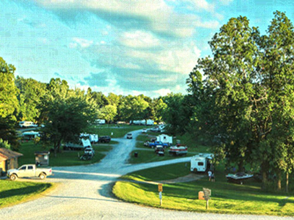 Side view of RV's parked at Mountain Lake Campground & Cabins
