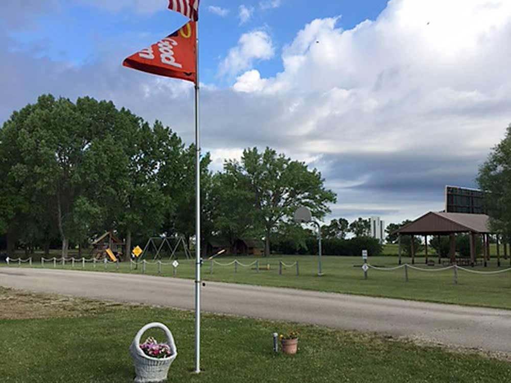 Flag pole with Good Sam flag at JAMESTOWN CAMPGROUND