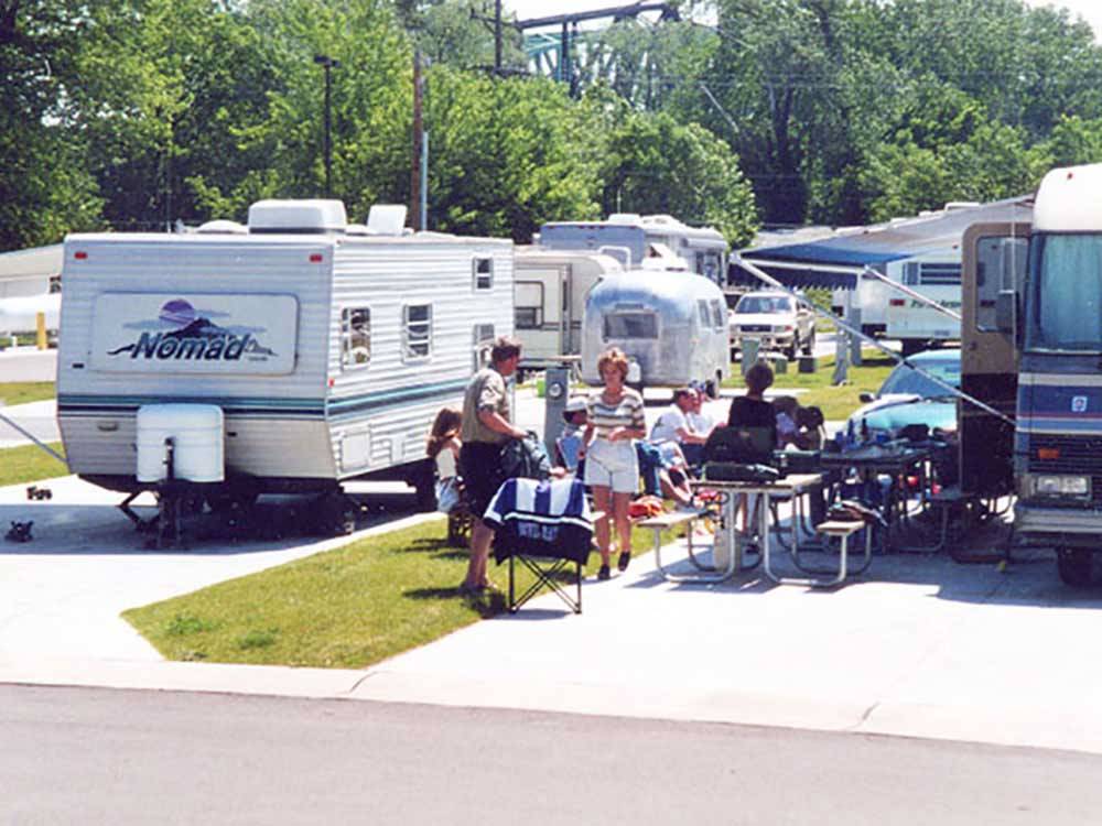 Trailers and RVs camping at SUNDERMEIER RV PARK