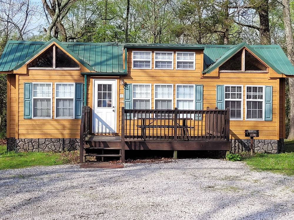 The front view of a rental cabin at PERRYVILLE RV RESORT BY RJOURNEY